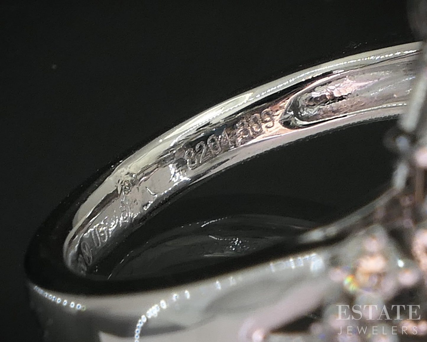 18k & Platinum Oval Natural 5ct Blue Sapphire & Diamond Halo Ring 9.4g i19294