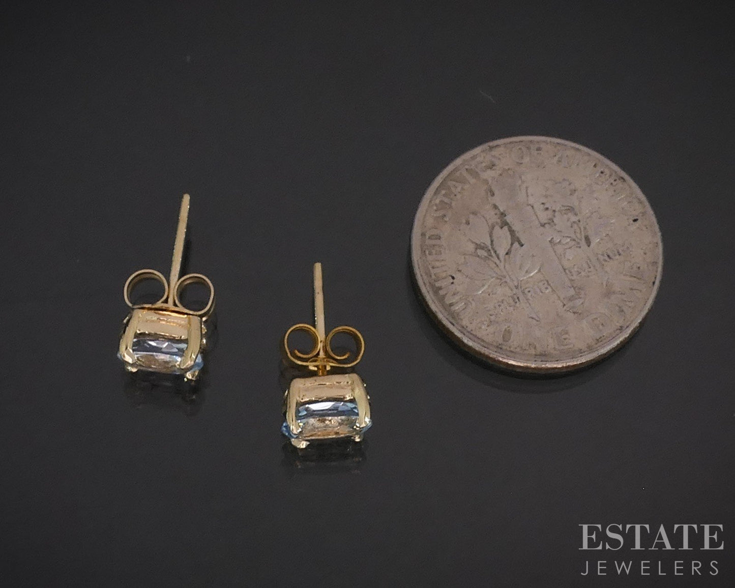 14k Yellow Gold Oval Natural Aquamarine Stud Earrings 1.2g i19469b