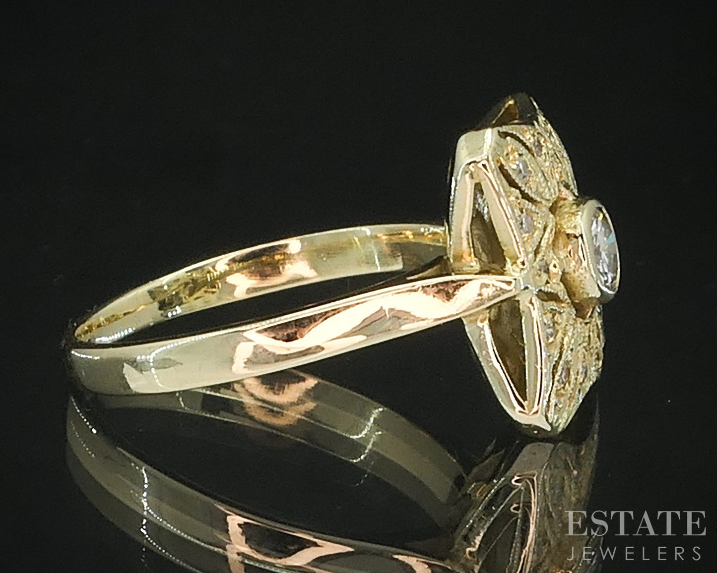 Vintage 14k Yellow Gold Natural .16ctw Diamond Filigree Shield Ring 4g i19529