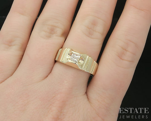 Vintage 14k Yellow Gold Princess Natural .30ct Diamond Mens Ring 4.8g i19525