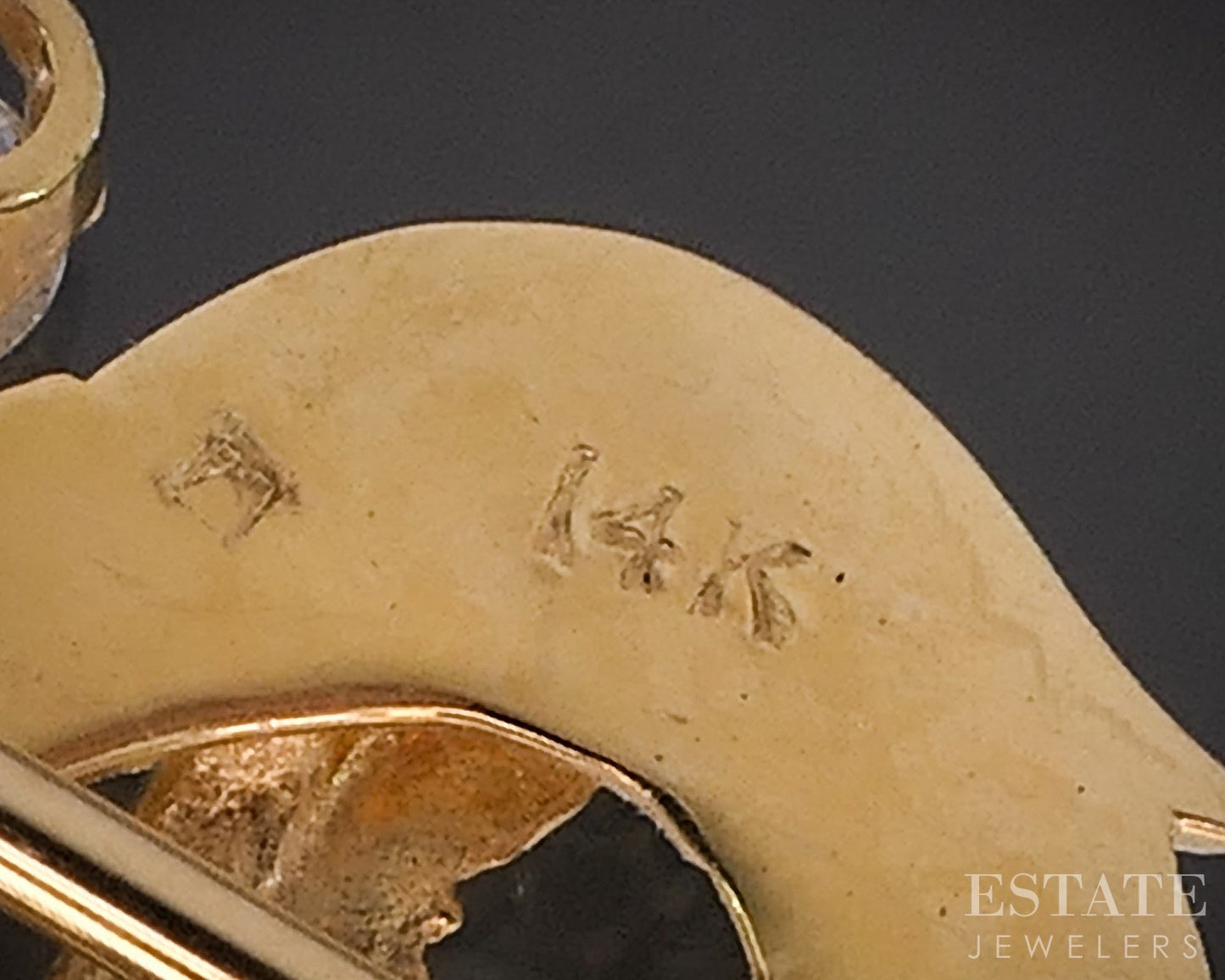 14k Yellow Gold Round Natural .08ct Diamond Griffin Stick Pin 3.1g i19516