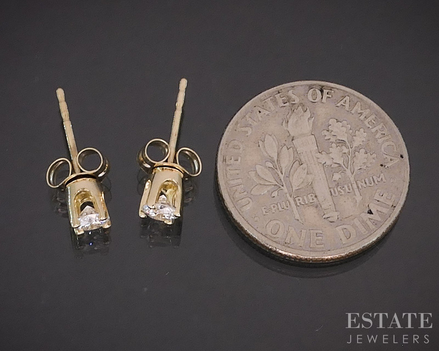 14k Yellow Gold Round Natural .26ctw Diamond Stud Earrings i19505