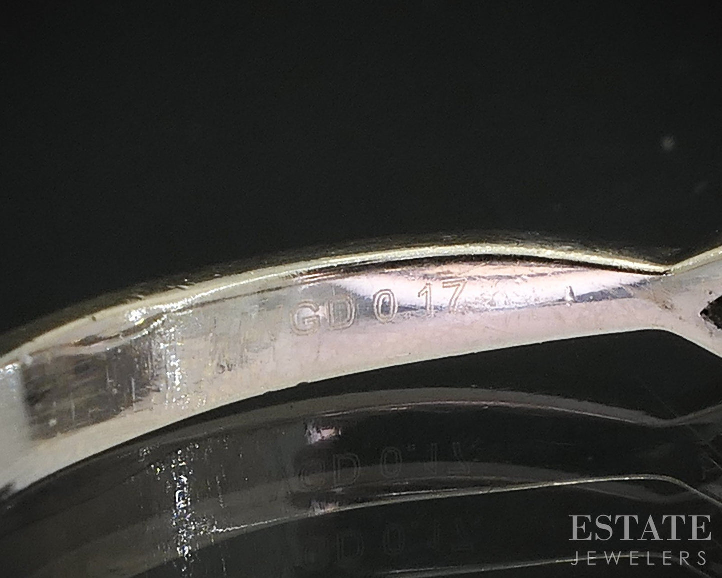 14k White Gold Natural .17ctw Diamond Ladies Wedding Band 2.0g i19551b