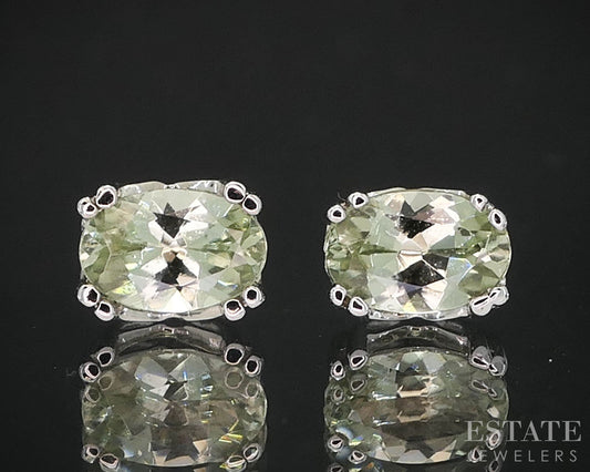 14k White Gold Oval Natural Green Amethyst Stud Earrings 0.8g i19547b