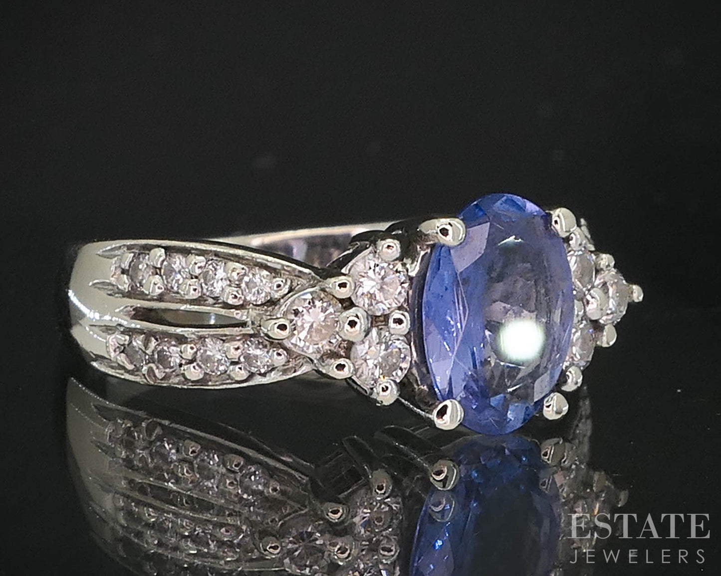 14k White Gold Oval Natural Tanzanite & Diamond Ladies Ring 4.1g i19559b