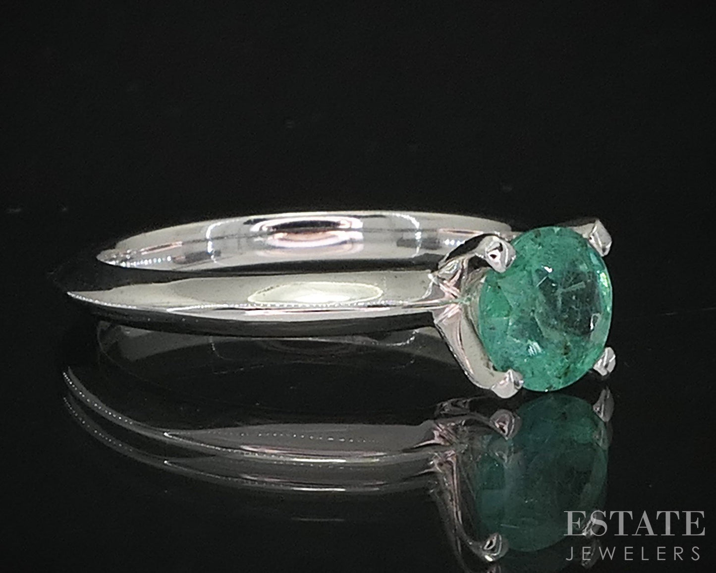 14k White Gold IGI Round Natural .64ct Emerald Solitaire Ring 2.8g i19611b