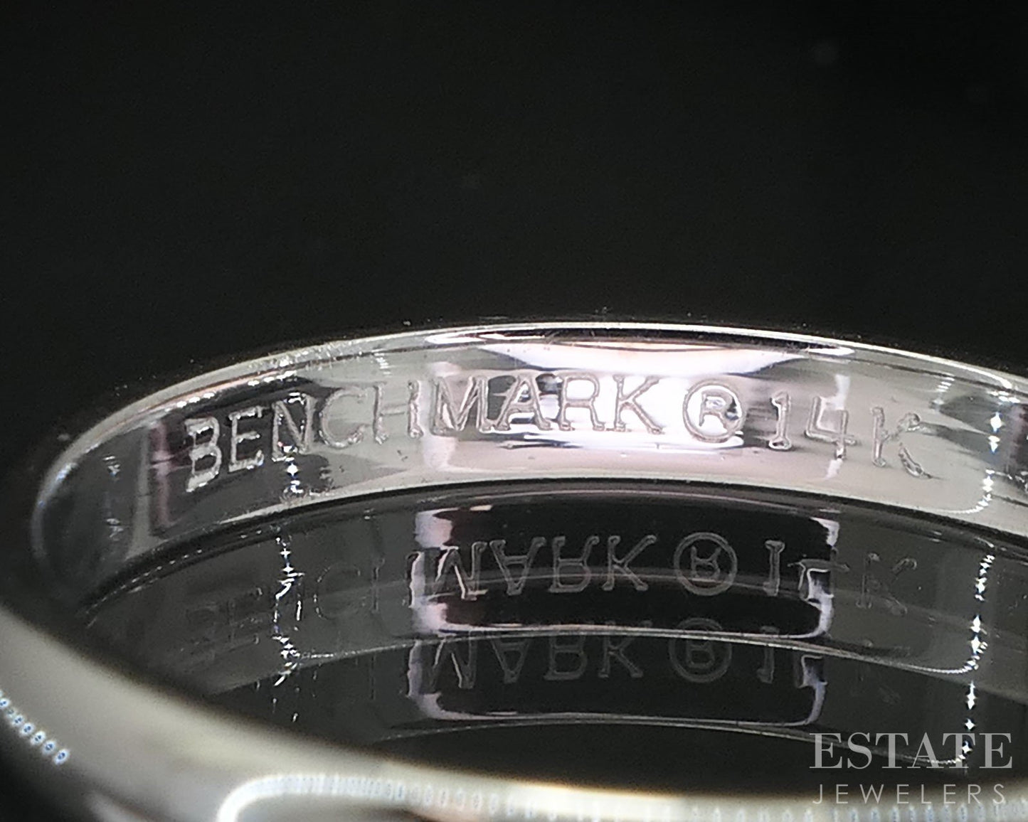 14k White Gold 2.4mm Smooth Ladies Wedding Band 1.7g i19653b