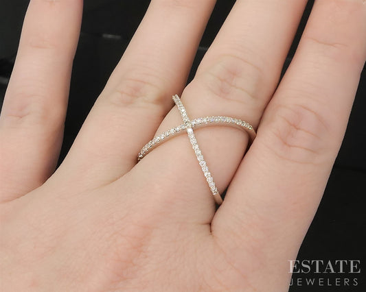 14k White Gold Natural .24ctw Diamond Ladies X-Band Ring 3.6g i19689b