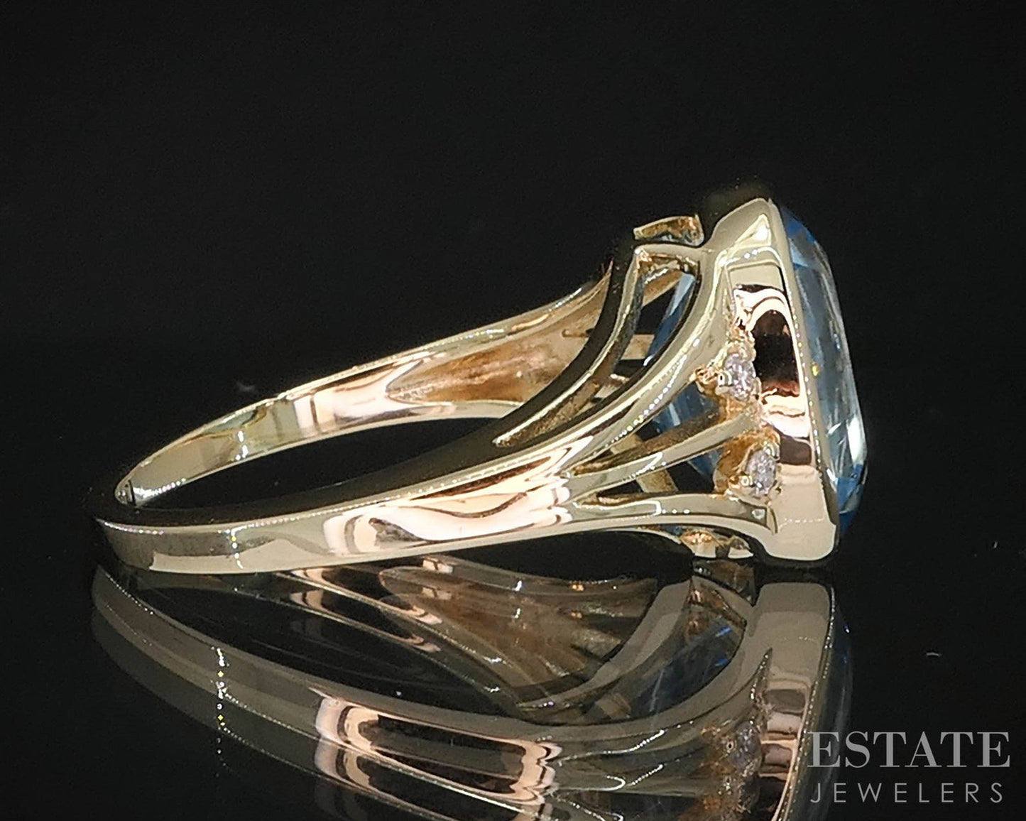 10k Yellow Gold Oval Natural Blue Topaz & Diamond Ladies Ring 4.5g i19705b