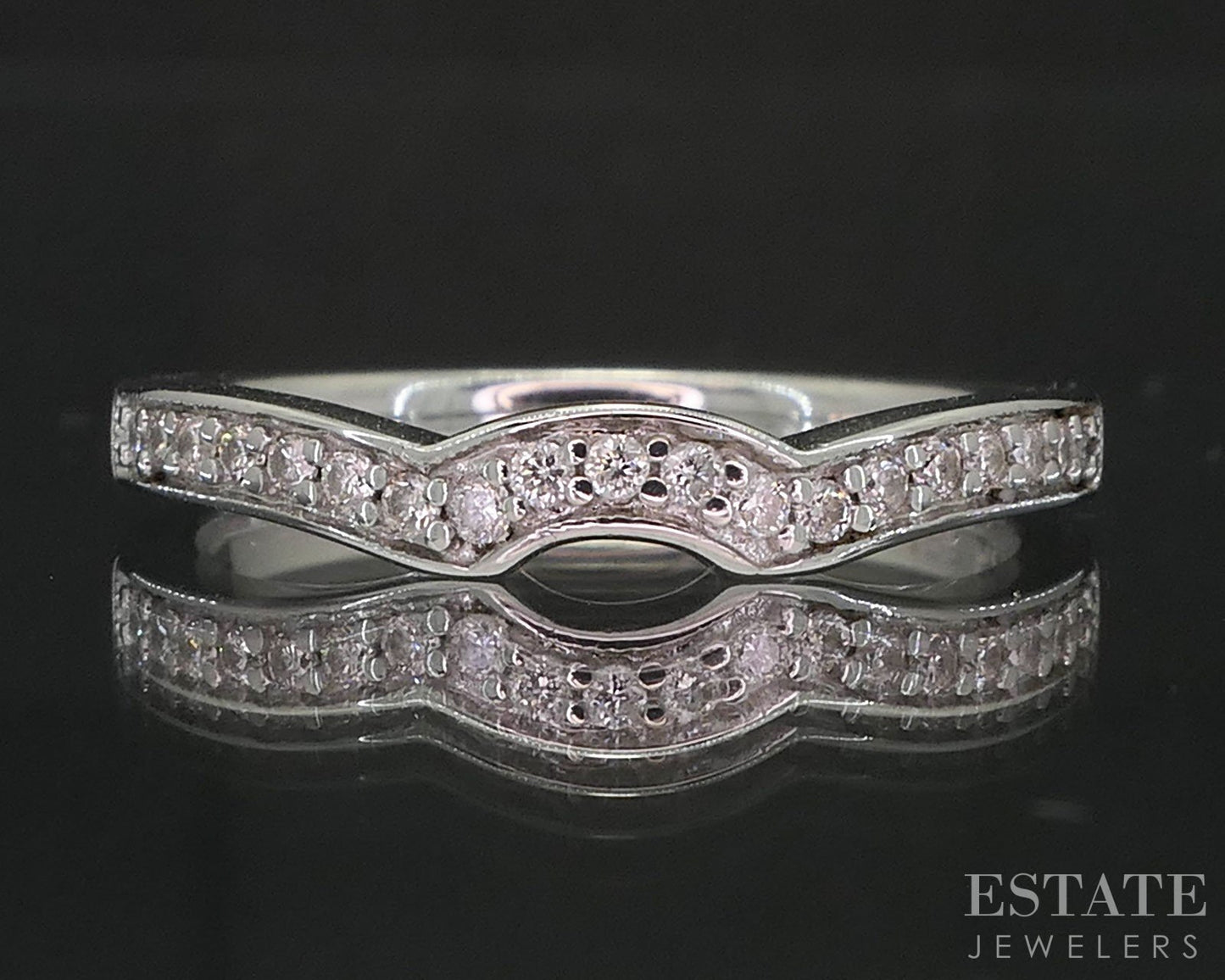 14k White Gold Natural .10ctw Diamond Ladies Contour Wedding Band 1.3g i19763