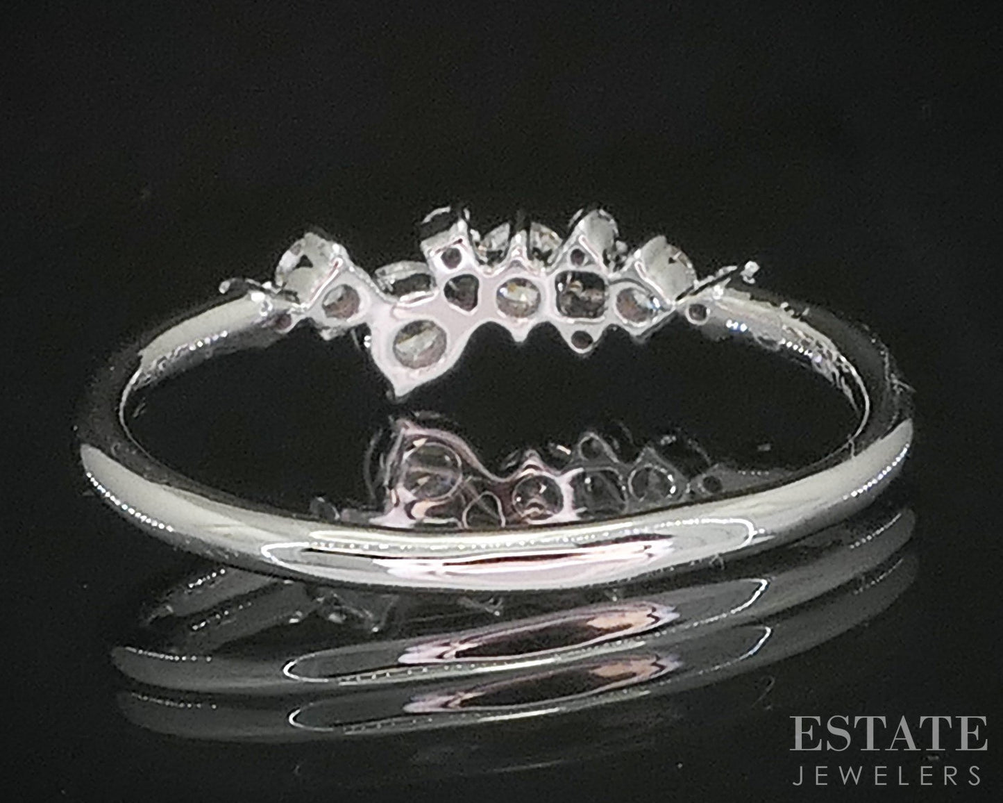 10k White Gold Lab Created .27ctw Diamond Scattered Ladies Band Ring 1g i19946