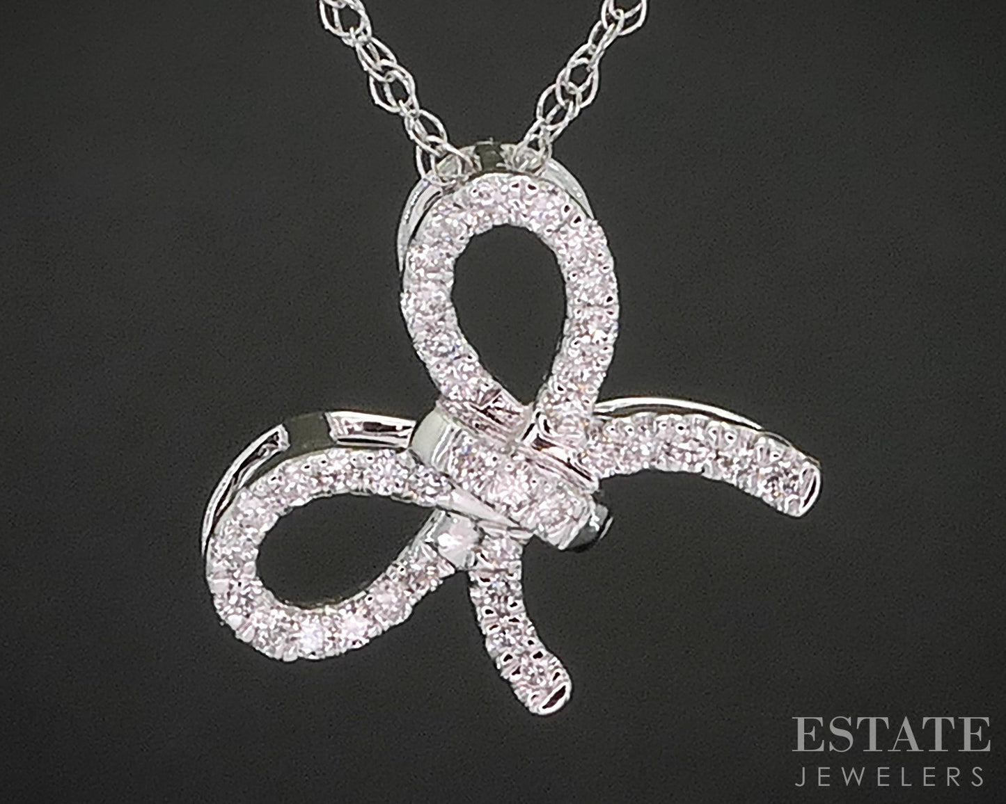 10k White Gold Lab Created .17ctw Diamond Bow Ladies Necklace 0.7g 18"L i19944