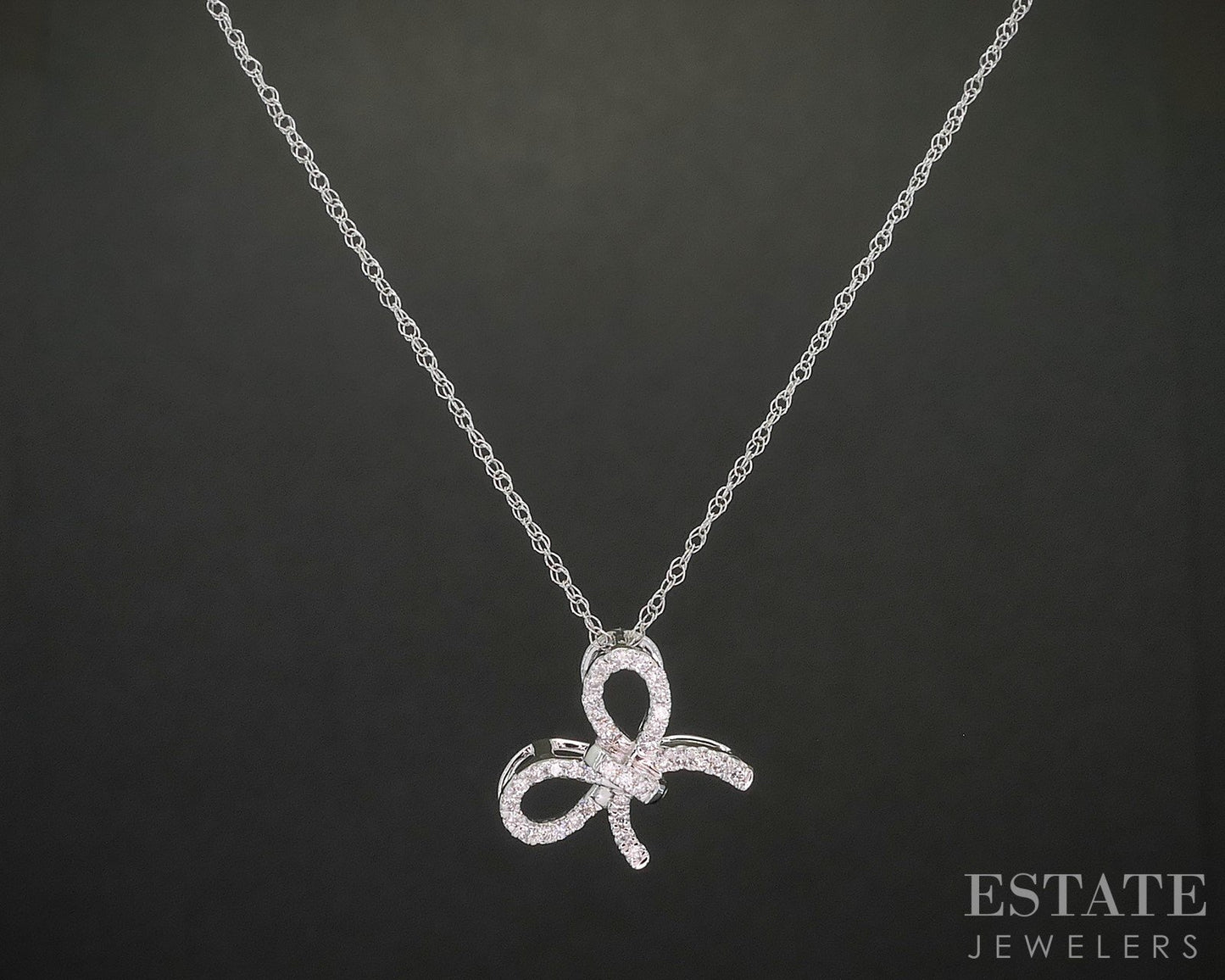10k White Gold Lab Created .17ctw Diamond Bow Ladies Necklace 0.7g 18"L i19944