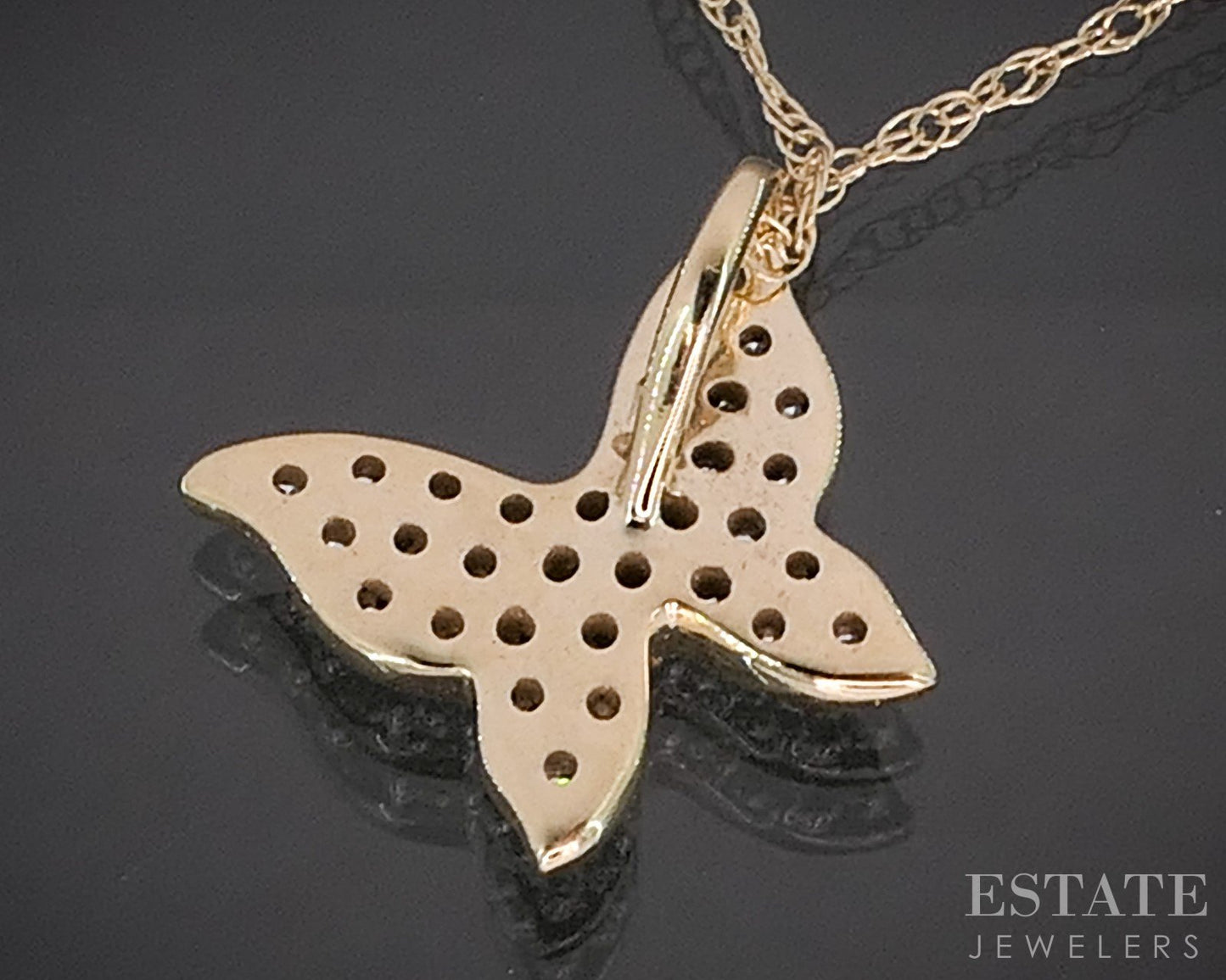 10k White Gold Lab Created .17ctw Diamond Butterfly Necklace 0.6g 18"L p88202