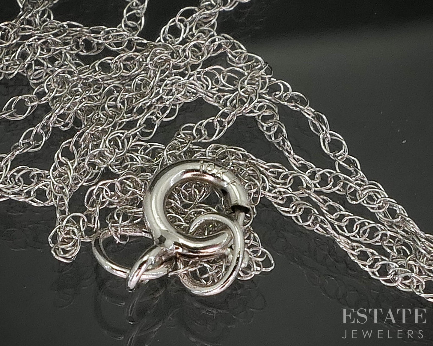 10k White Gold Lab Created .17ctw Diamond Butterfly Necklace 0.6g 18"L i19945