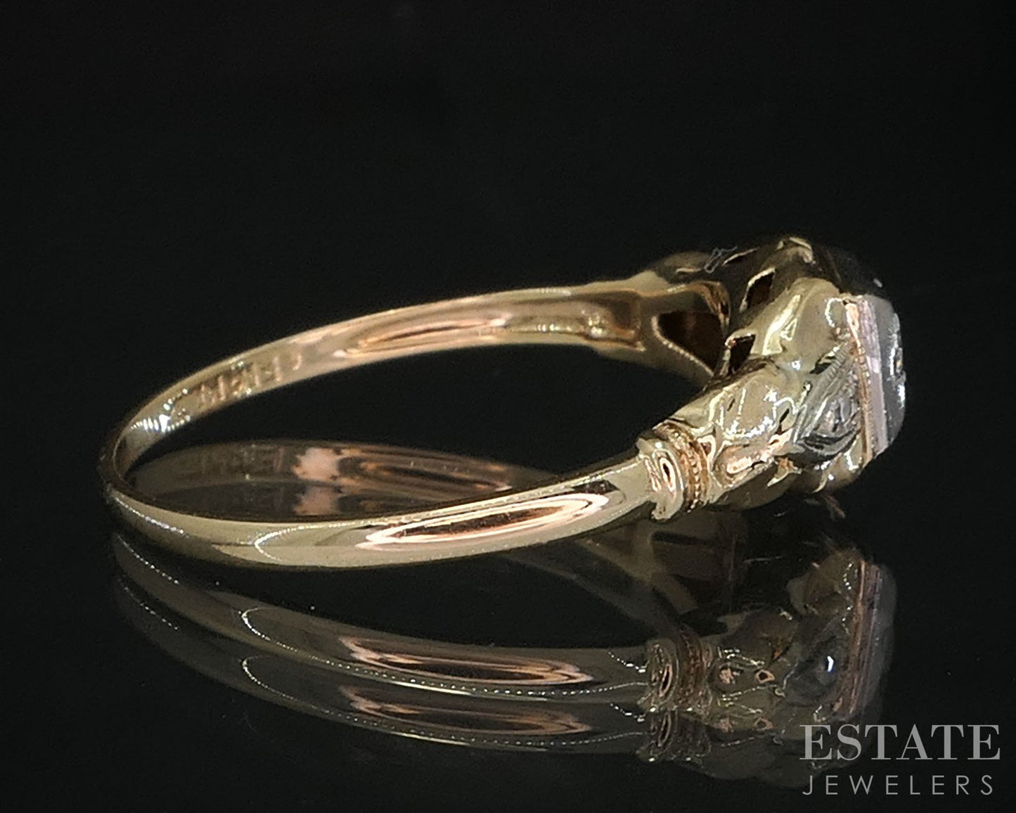Antique 14k Yellow Gold Natural .07ctw Diamond Engagement Ring 1.2g i19990b