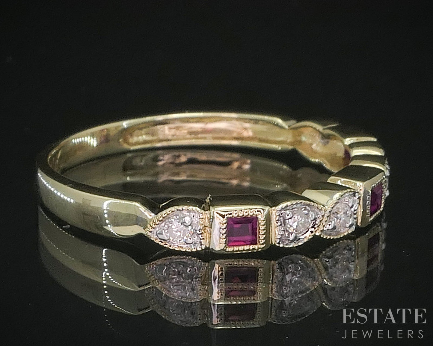 10k Yellow Gold Natural Ruby & Diamond Ladies Band Ring 1.3g i20106b