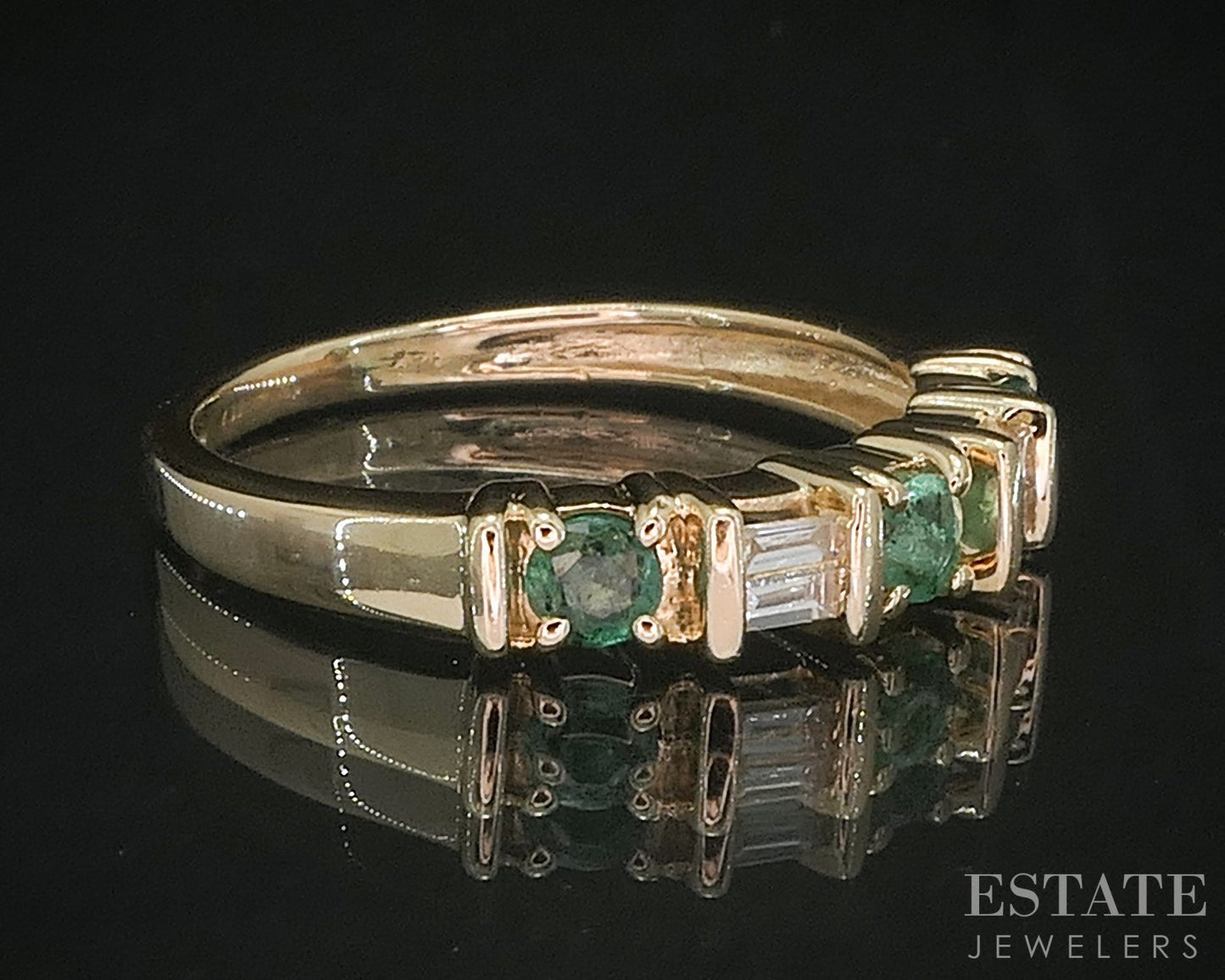 14k Yellow Gold Natural Emerald & Diamond Ladies Band Ring 2.6g i20107b