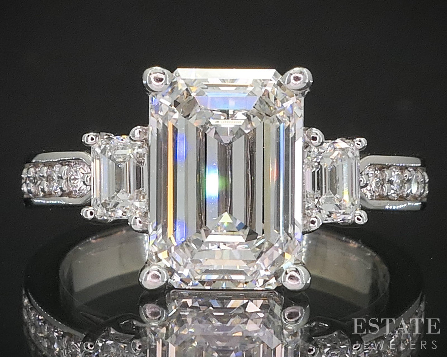 18k White Gold IGI Lab Created Emerald 2.84ct Diamond Engagement Ring i20139