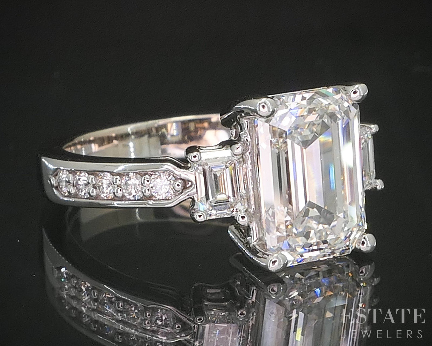 18k White Gold IGI Lab Created Emerald 2.84ct Diamond Engagement Ring i20139