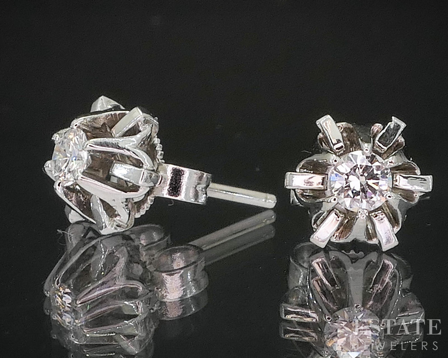 Vintage 14k White Gold Natural .22ctw Diamond Buttercup Stud Earrings 2g i20147