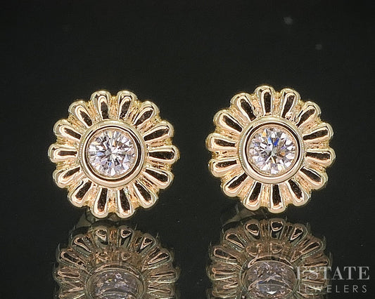 14k Yellow Gold Round Natural .14ctw Diamond Flower Stud Earrings 1.2g i20235