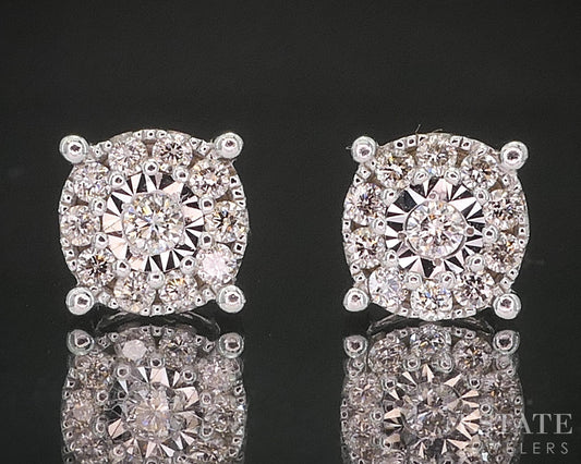 14k White Gold Natural .20ctw Diamond Cluster Stud Earrings 1.8g i20182b