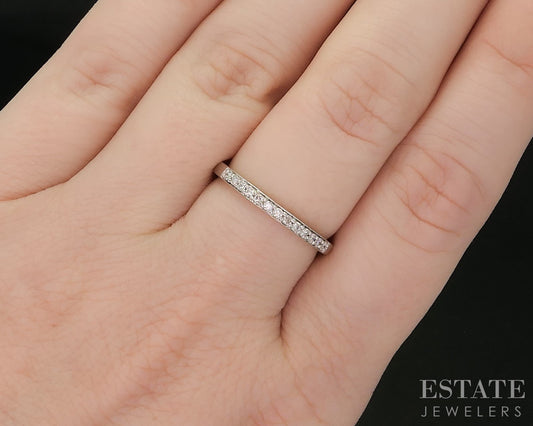 10k White Gold Natural .06ctw Diamond Ladies Wedding Band 1.8g i20474