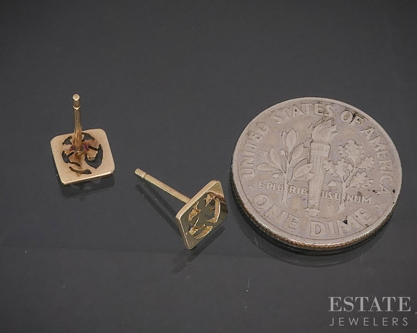 14k Yellow Gold Cut Out Flower Stud Ladies Earrings .5g p16645b