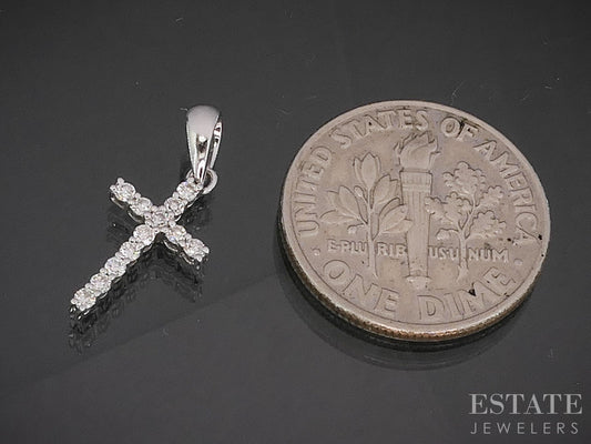 18k White Gold Natural .13ctw Diamond Cross Pendant 0.5g p18056b