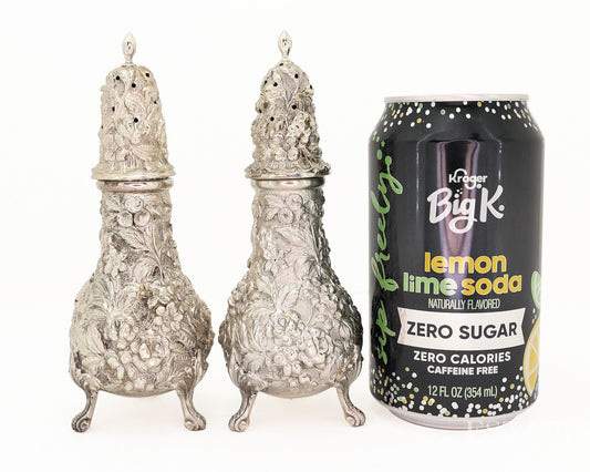 Antique Sterling Silver 1916 Stieff Repoussé Salt Pepper Shaker Set 214g p18862
