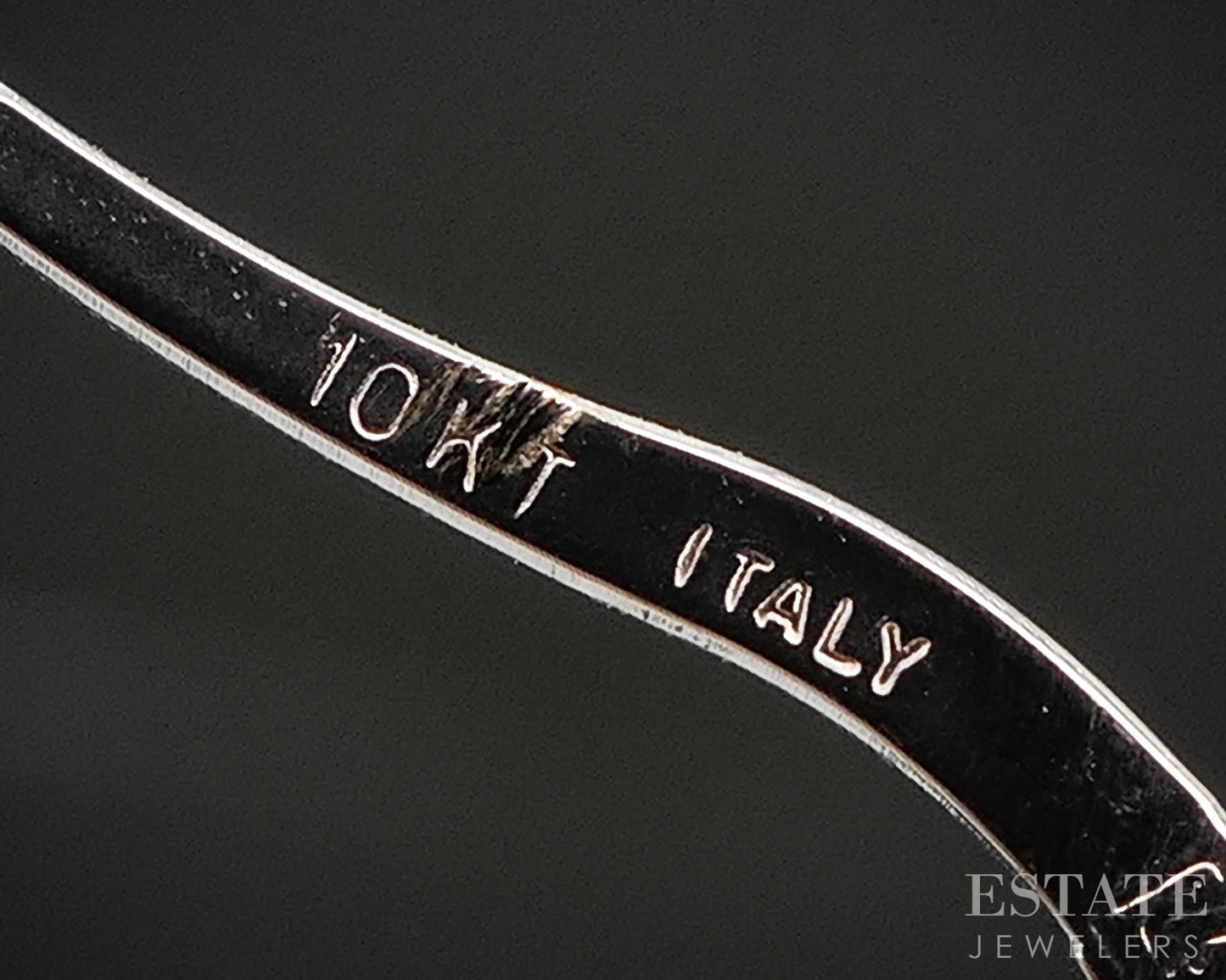 10k White Gold Twisted Hoop Ladies Earrings 0.8g p20867