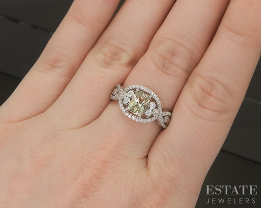 18k White Gold Natural Zultanite & Diamond Ladies Ring 4.7g p19202