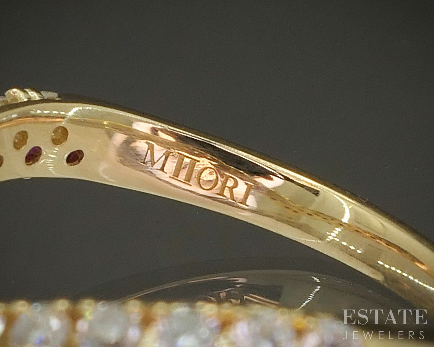 18k Yellow Gold Miiori Natural Ruby & Diamond Chevron Band Ring 3.3g p24433