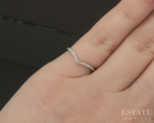 14k White Gold .04ctw Natural Diamond V-Contour Wedding Band Ring p29601