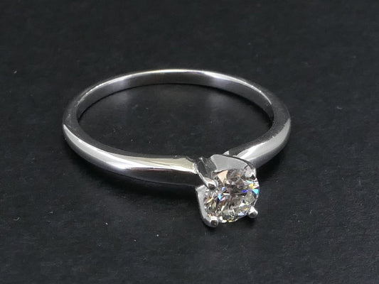 Estate 14k White Gold Round Cut Natural .44ct Diamond Solitaire Ring 1.9g i7232