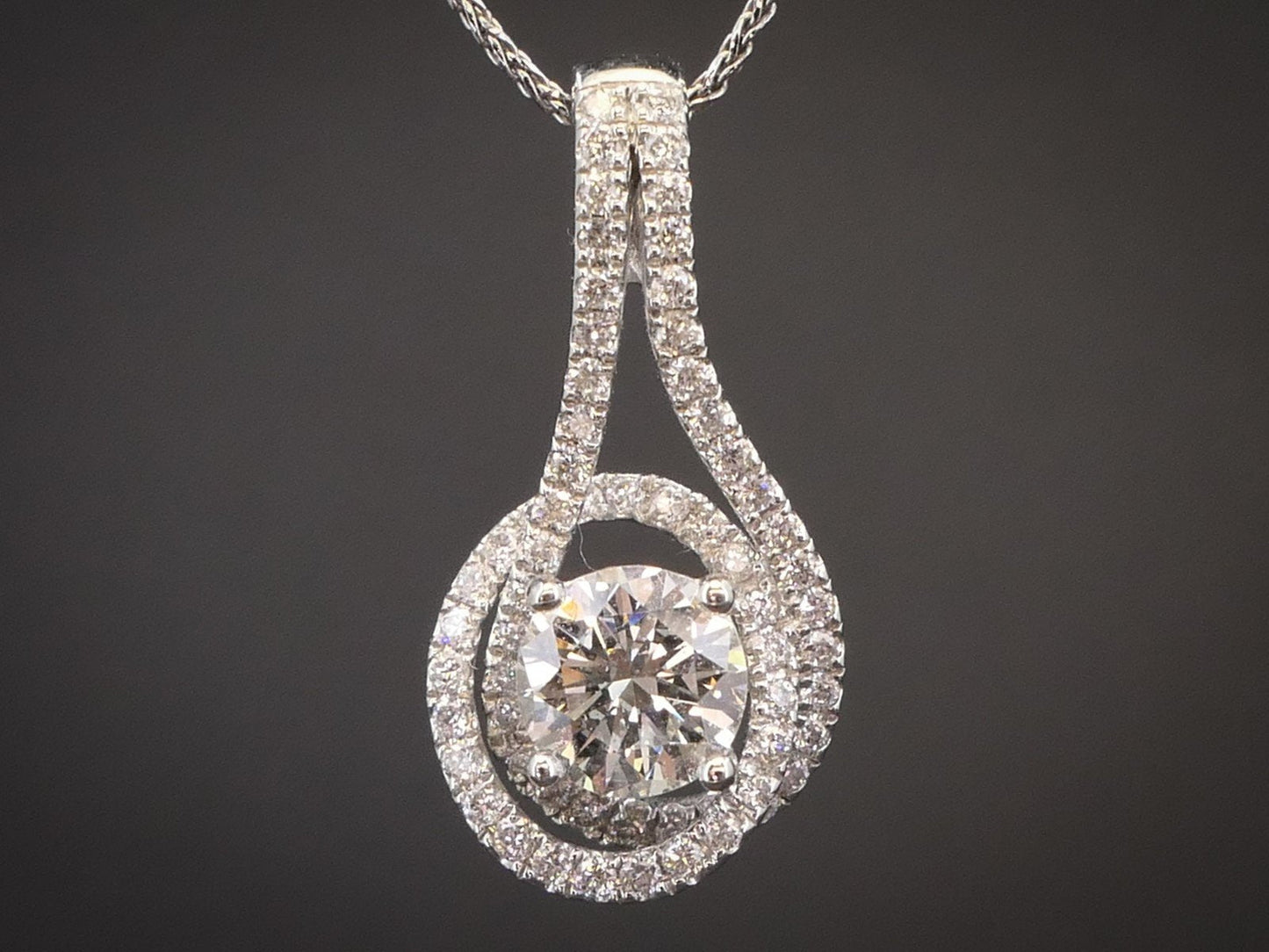 14k White Gold Round Cut Natural .78ctw Diamond Free Form Necklace 3.3g i7920