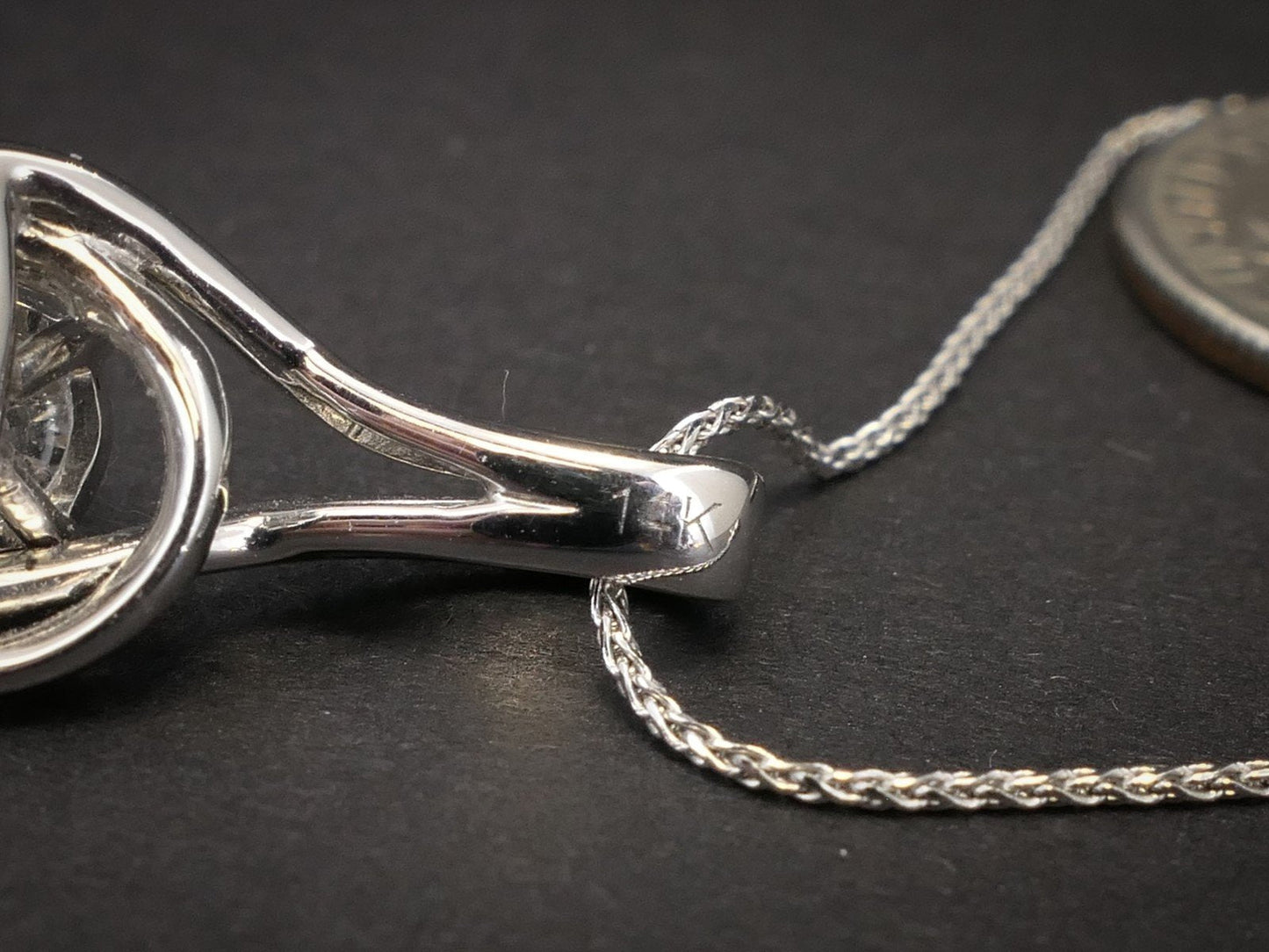 14k White Gold Round Cut Natural .78ctw Diamond Free Form Necklace 3.3g i7920