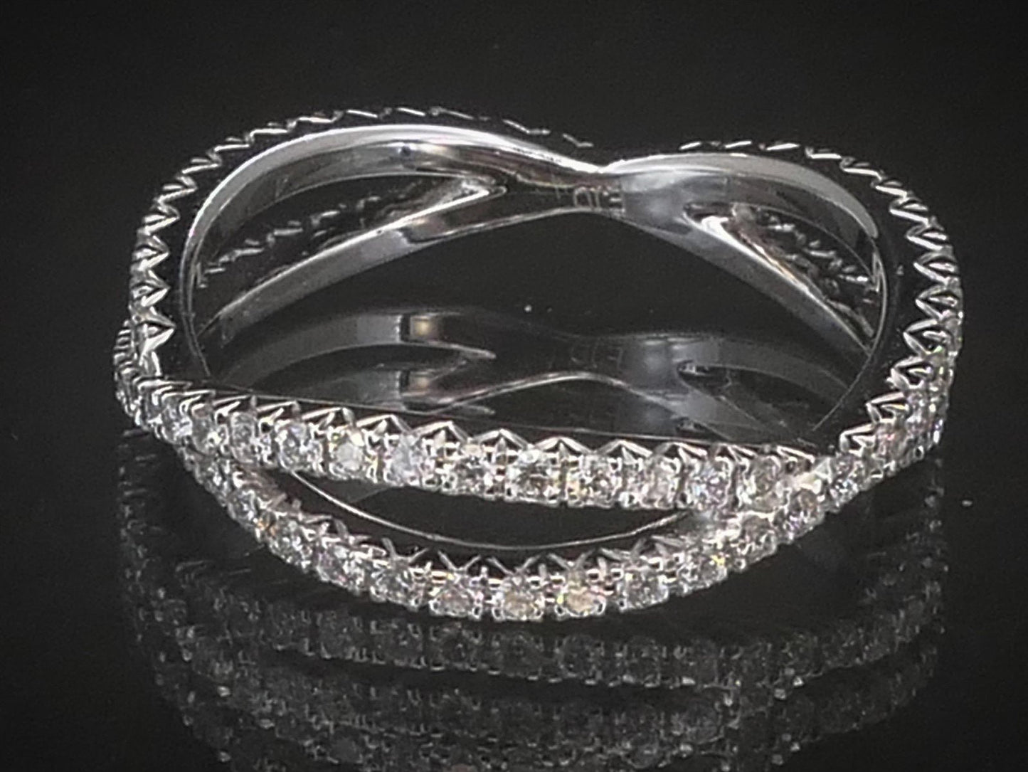 NEW 14k White Gold Natural .61ctw Diamond Crossover Eternity Band Ring 2g i8462