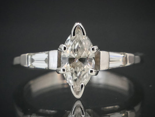 Vintage 18k White Gold Marquise Cut .48ctw Diamond Engagement Ring 3.2g i11230