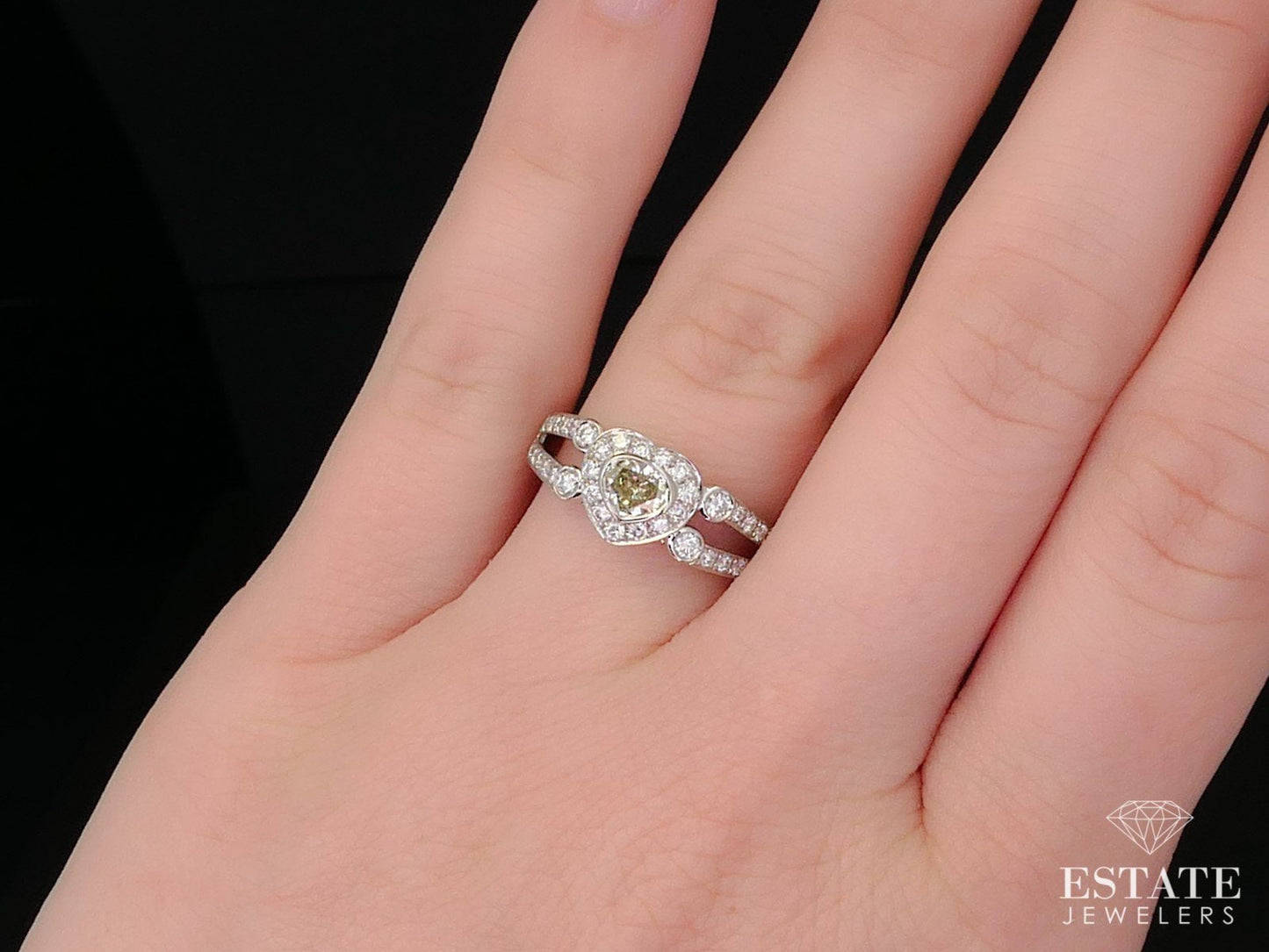 18k White Gold .83ctw Fancy Yellow Diamond Heart Engagement Ring 4.9g i13291