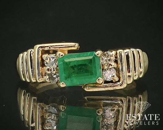 Vintage 14k Yellow Gold Natural Emerald & Diamond Ladies Band Ring 4.5g i15861