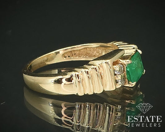 Vintage 14k Yellow Gold Natural Emerald & Diamond Ladies Band Ring 4.5g i15861