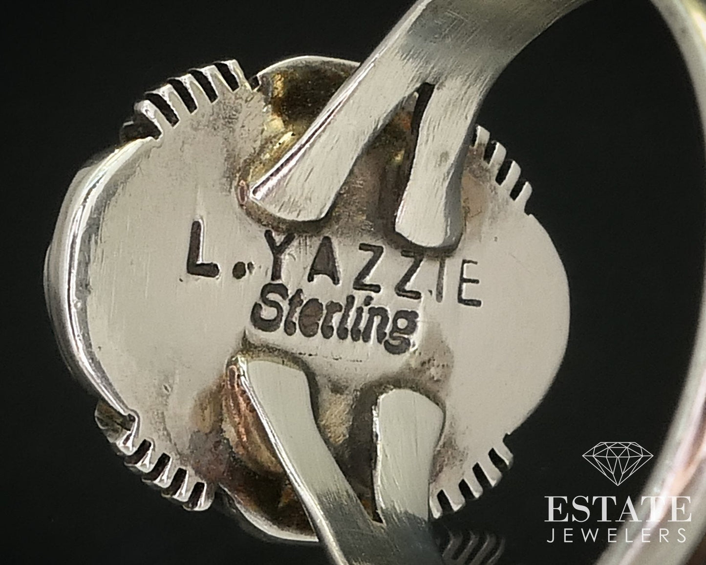 Sterling Silver Navajo L. Yazzie Purple Charoite Ladies Ring 4.8g i15935