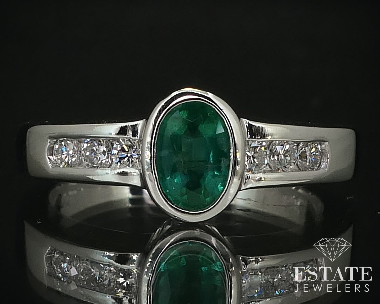 14k White Gold Oval Natural Emerald & Diamond Ladies Ring 4.4g p68639