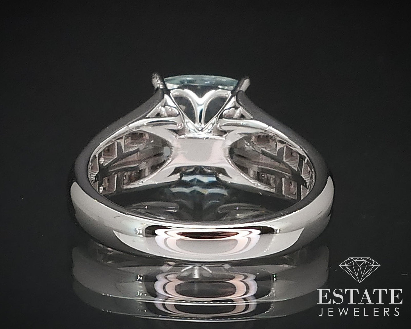14k White Gold Cushion Natural 2.15ct Aquamarine & Diamond Ring 5.8g i16816