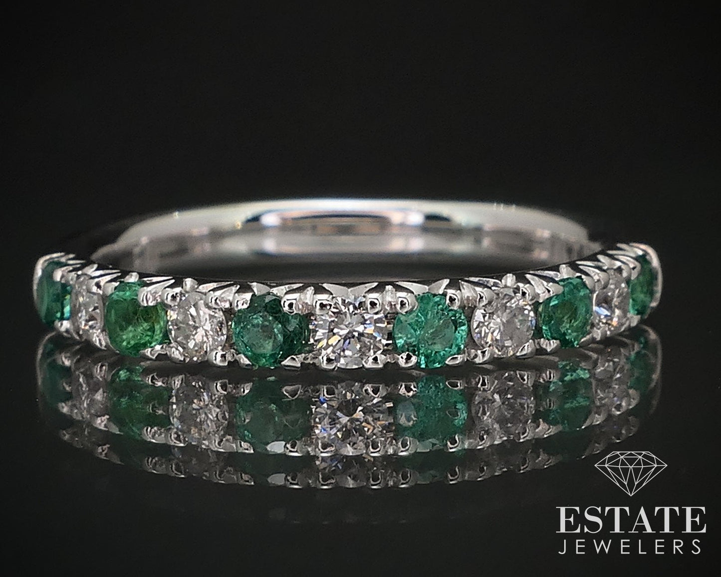 14k White Gold Natural Emerald & Diamond Ladies Band Ring 2.4g i16827