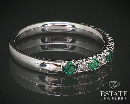 14k White Gold Natural Emerald & Diamond Ladies Band Ring 2.4g i16827