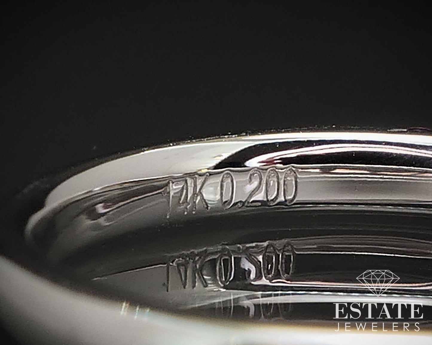 14k White Gold Natural Ruby & Diamond Ladies Band Ring 2.4g i16828