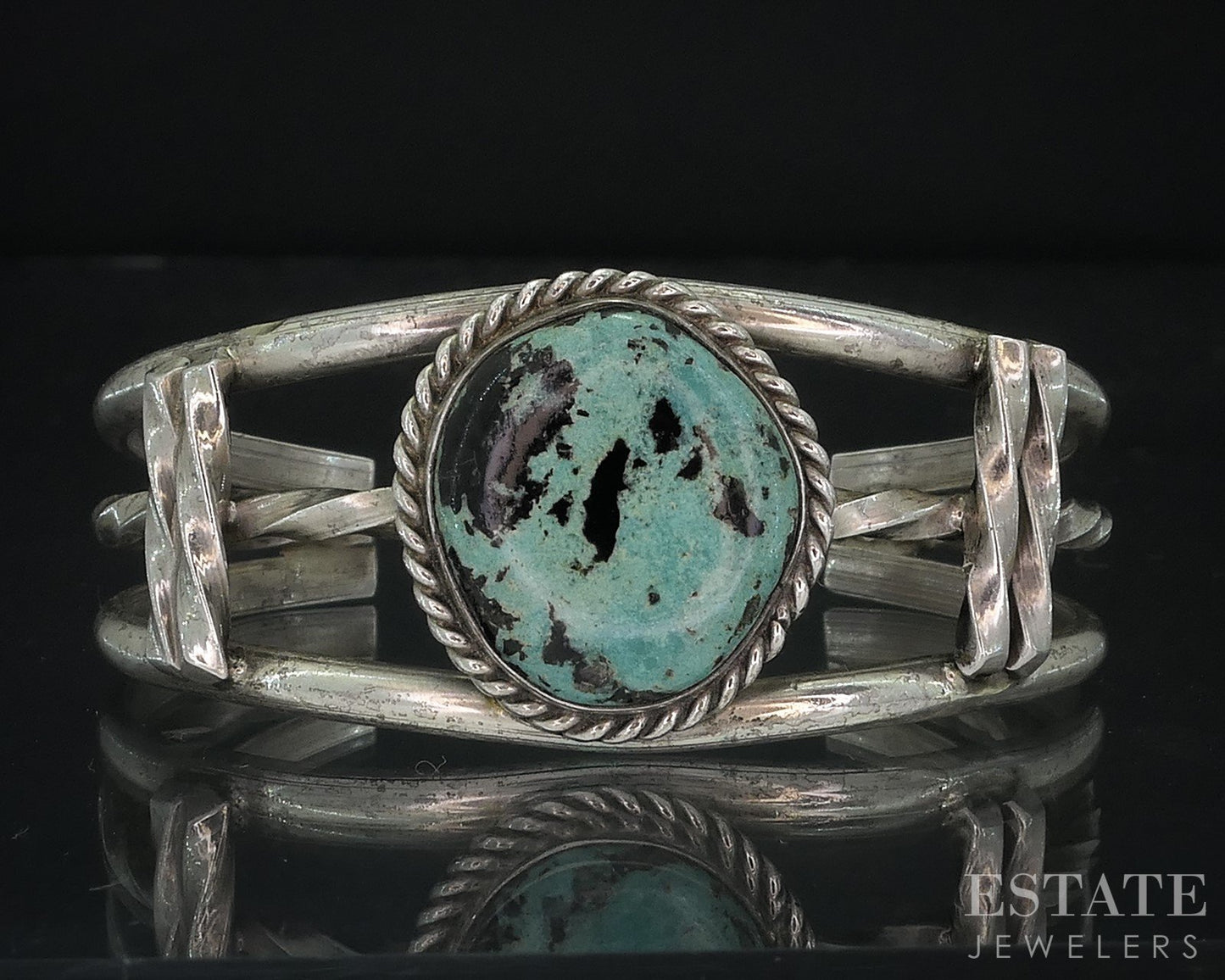 Vintage Sterling Navajo Natural Turquoise Ladies Cuff Bracelet 25.1g i18013